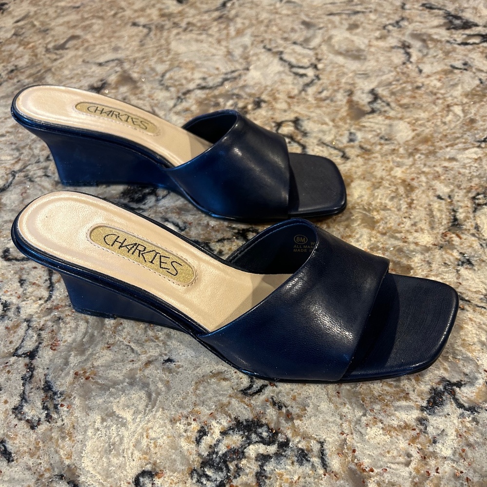 Ladies shoes